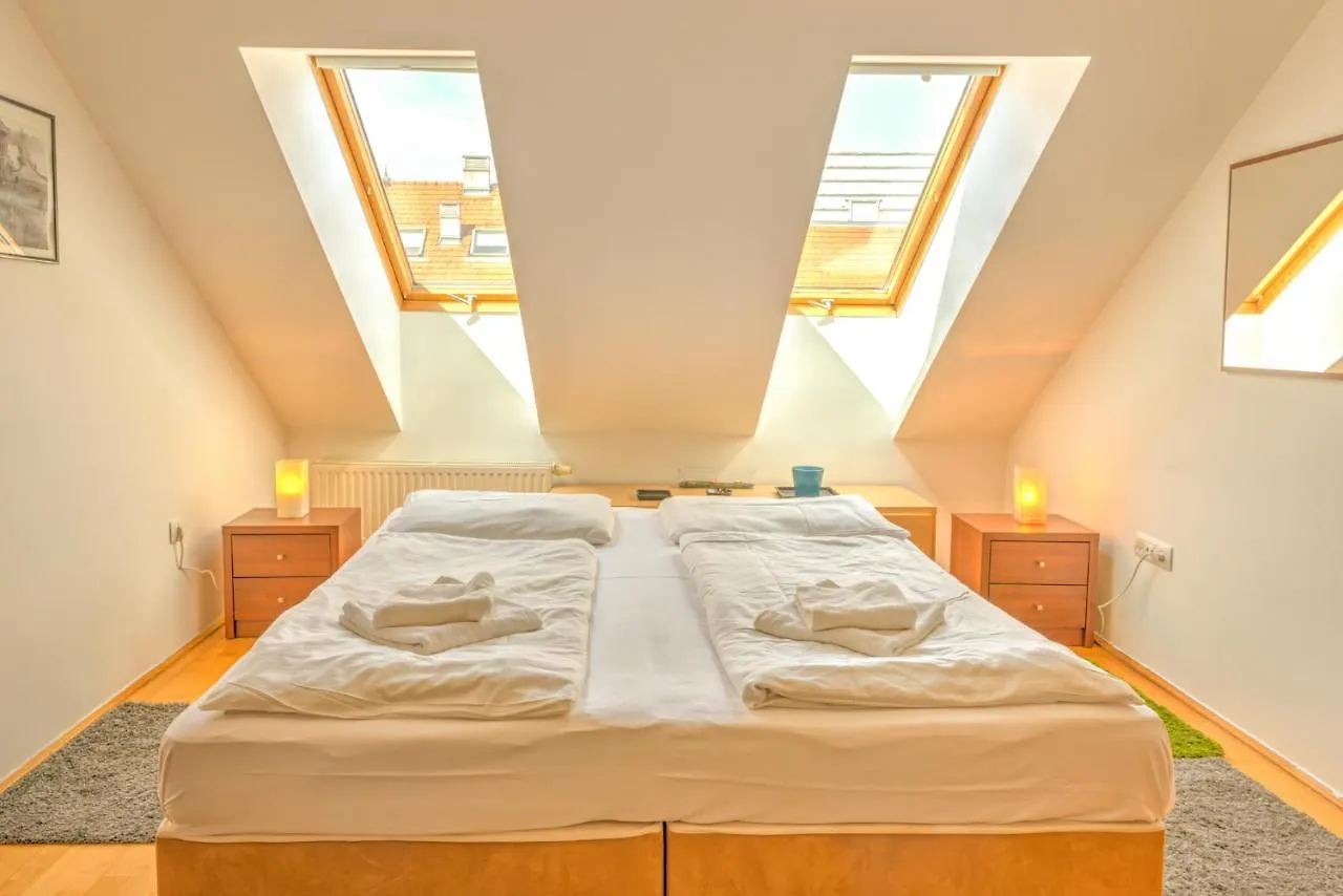 City Center Apartments Budapest 0*,
