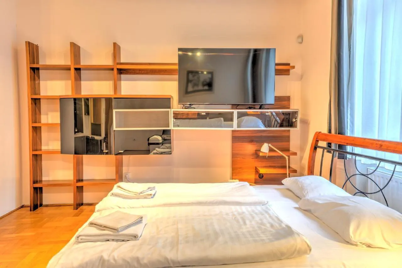 City Center Apartments Budapesta 0*,